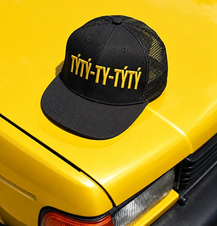 Kšiltovka Týtý-ty-týtý na žlutém autě
